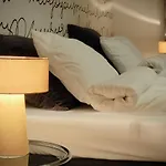 מלון דירות Aparthostel 4*