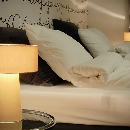 شقة فندقية Aparthostel 4*